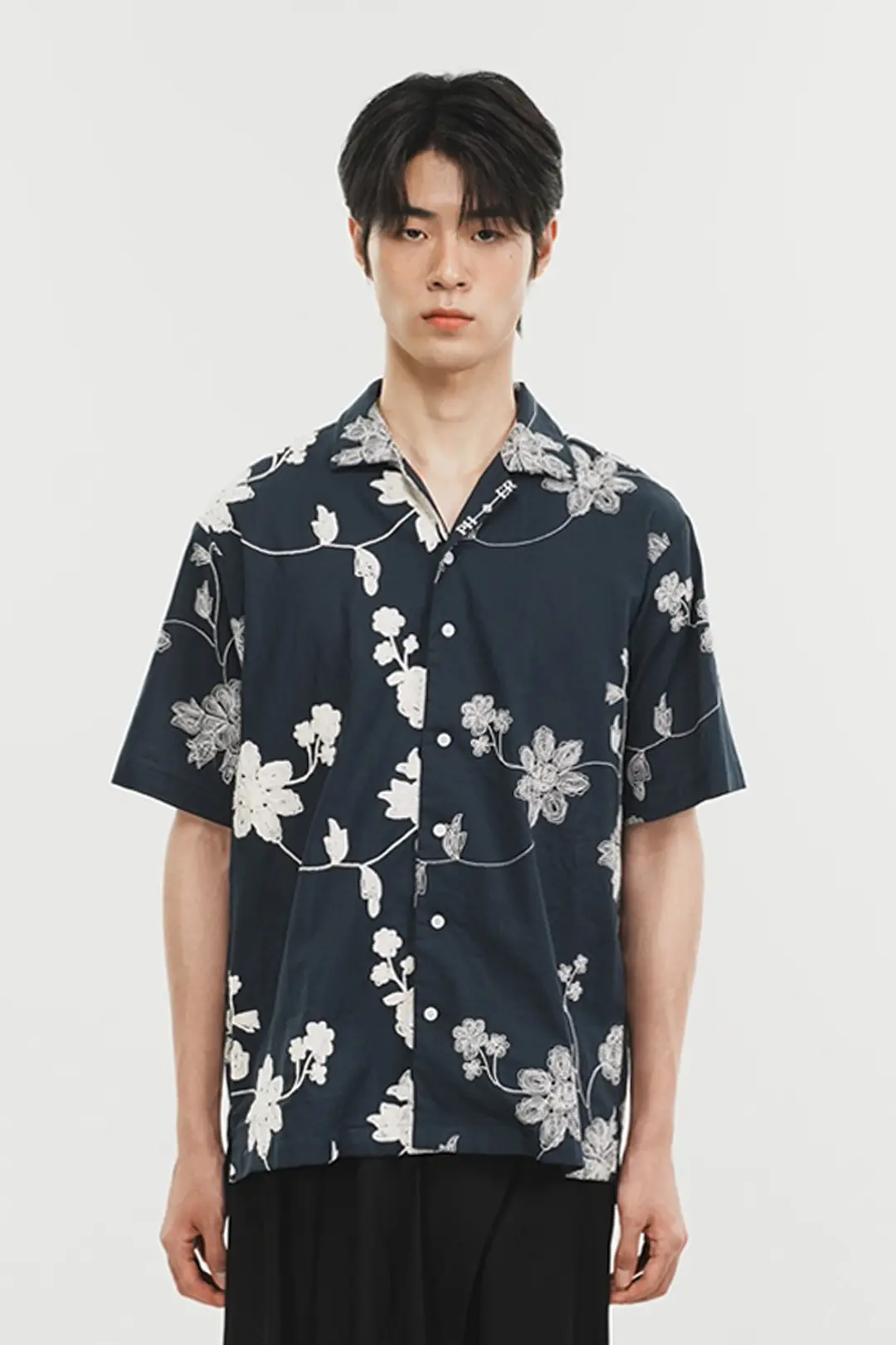 Unbalance Flower Half Shirt (Navy)
