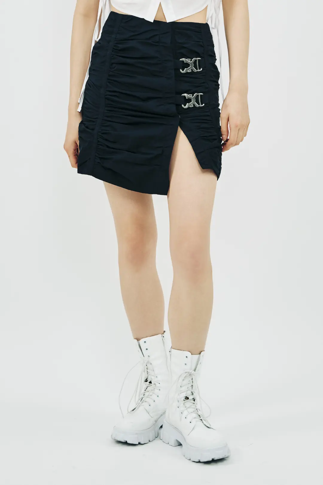 Unbalance Buckle Skirt
