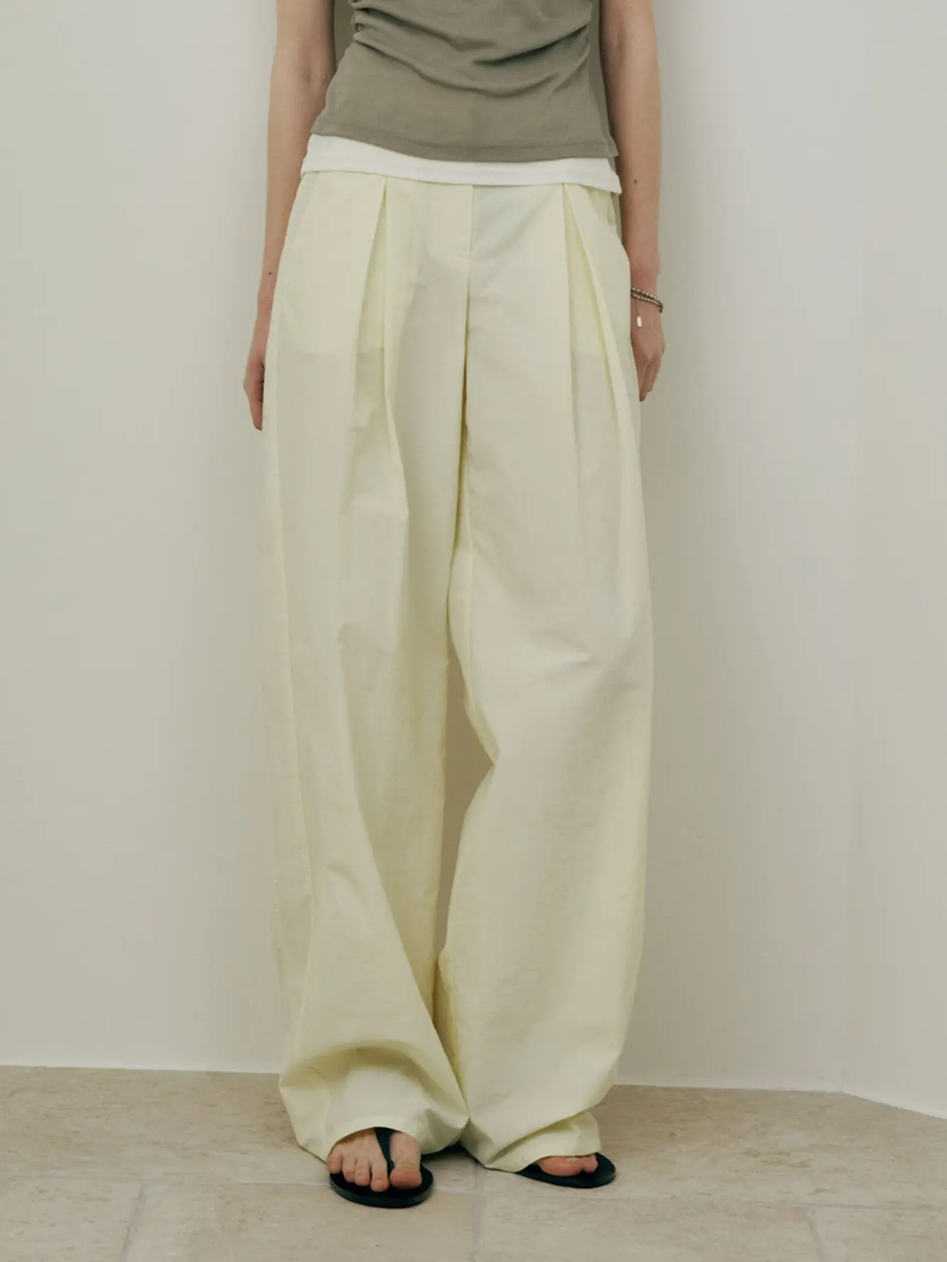 Tuck Wide Pants