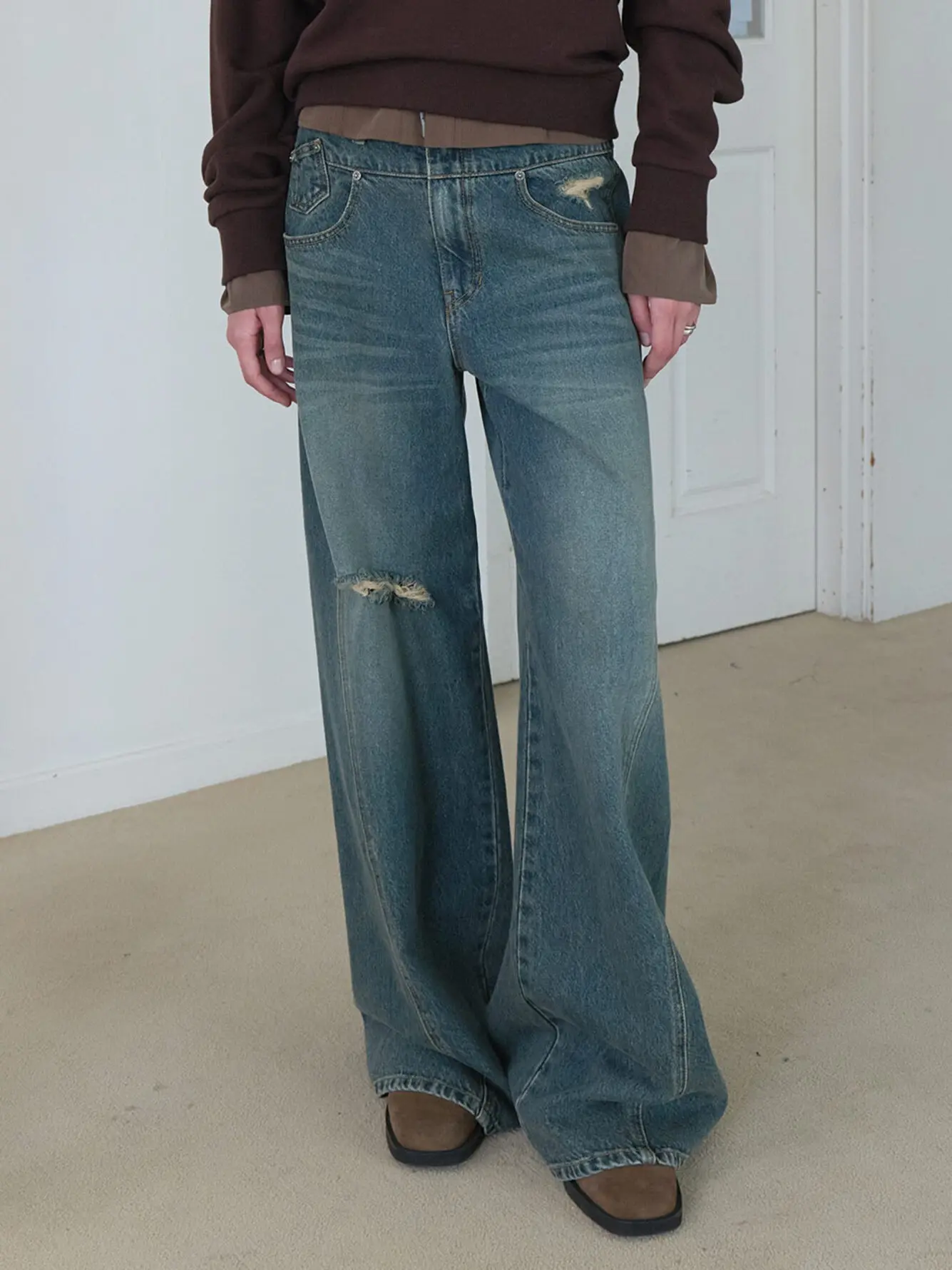 Brush Washed Demage Denim Pants in Blue