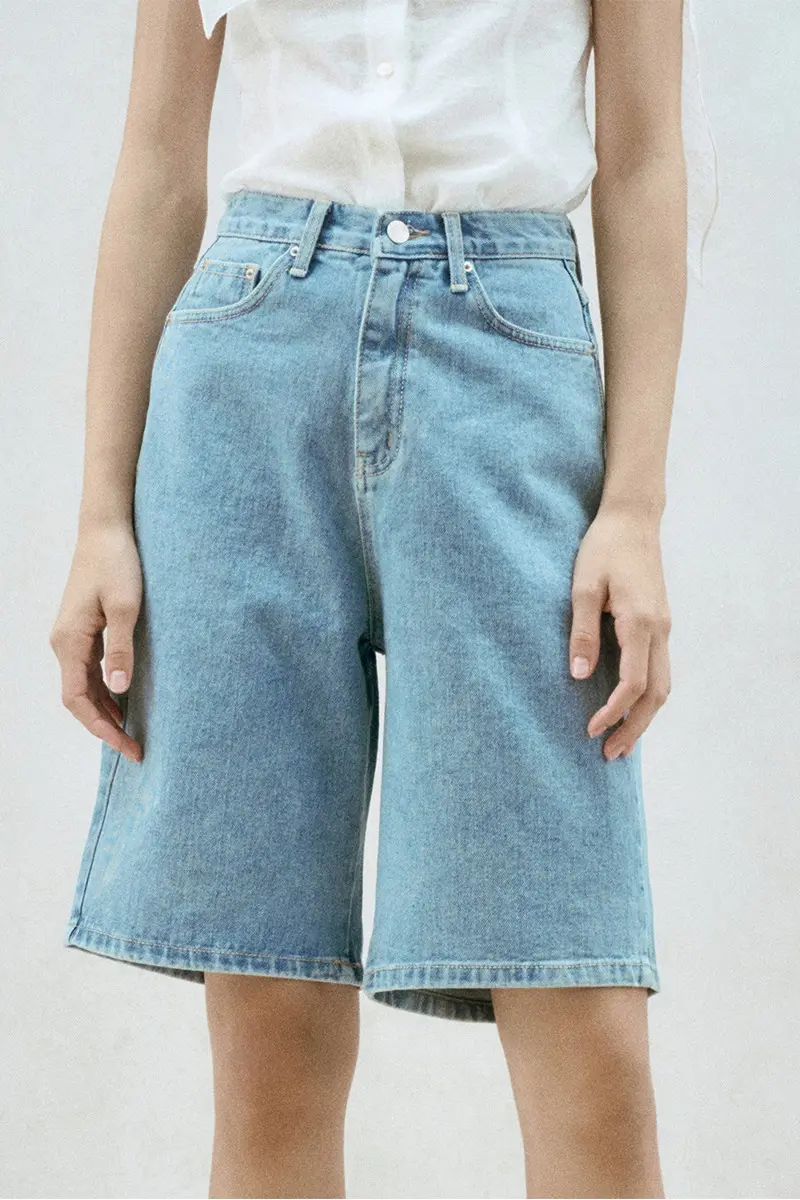 Bermuda Shorts Washed Blue