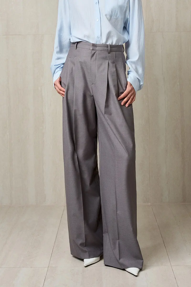 Pleated Wide Trousers Gray