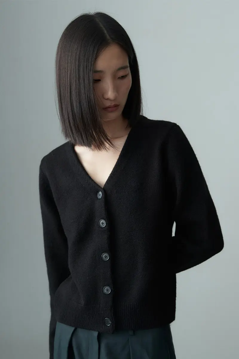 Knit V Neck Cardigan Black
