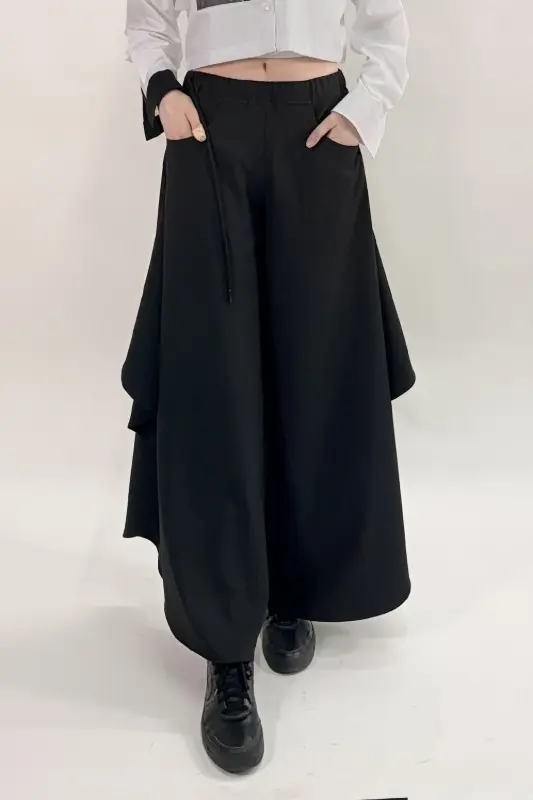 Circle Drape Wide Black Pants