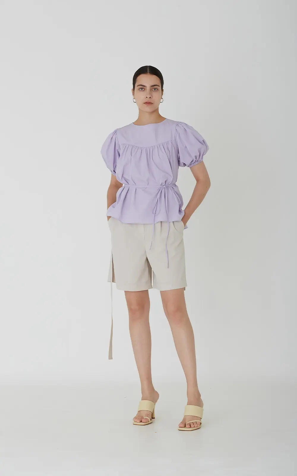 Riona Shorts (Beige)