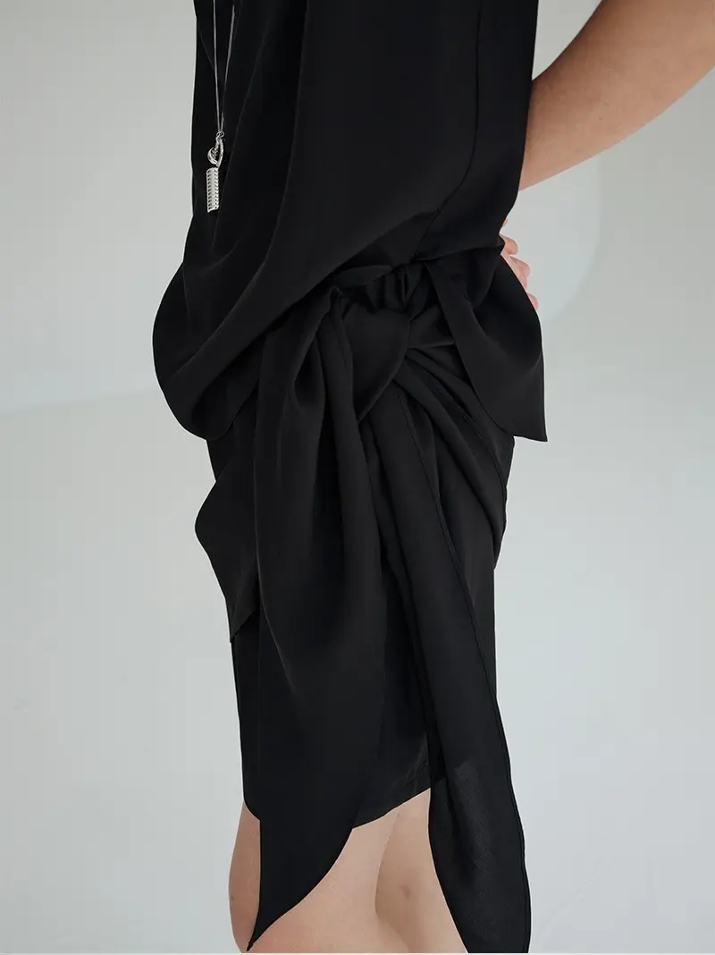 Overlay Knot Skirt (Black)