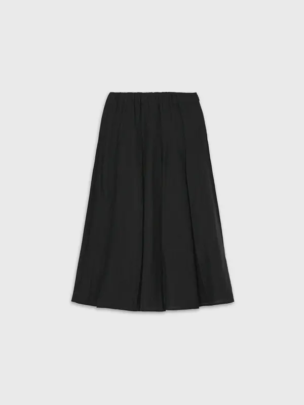 Petal Flare Skirt (Black)