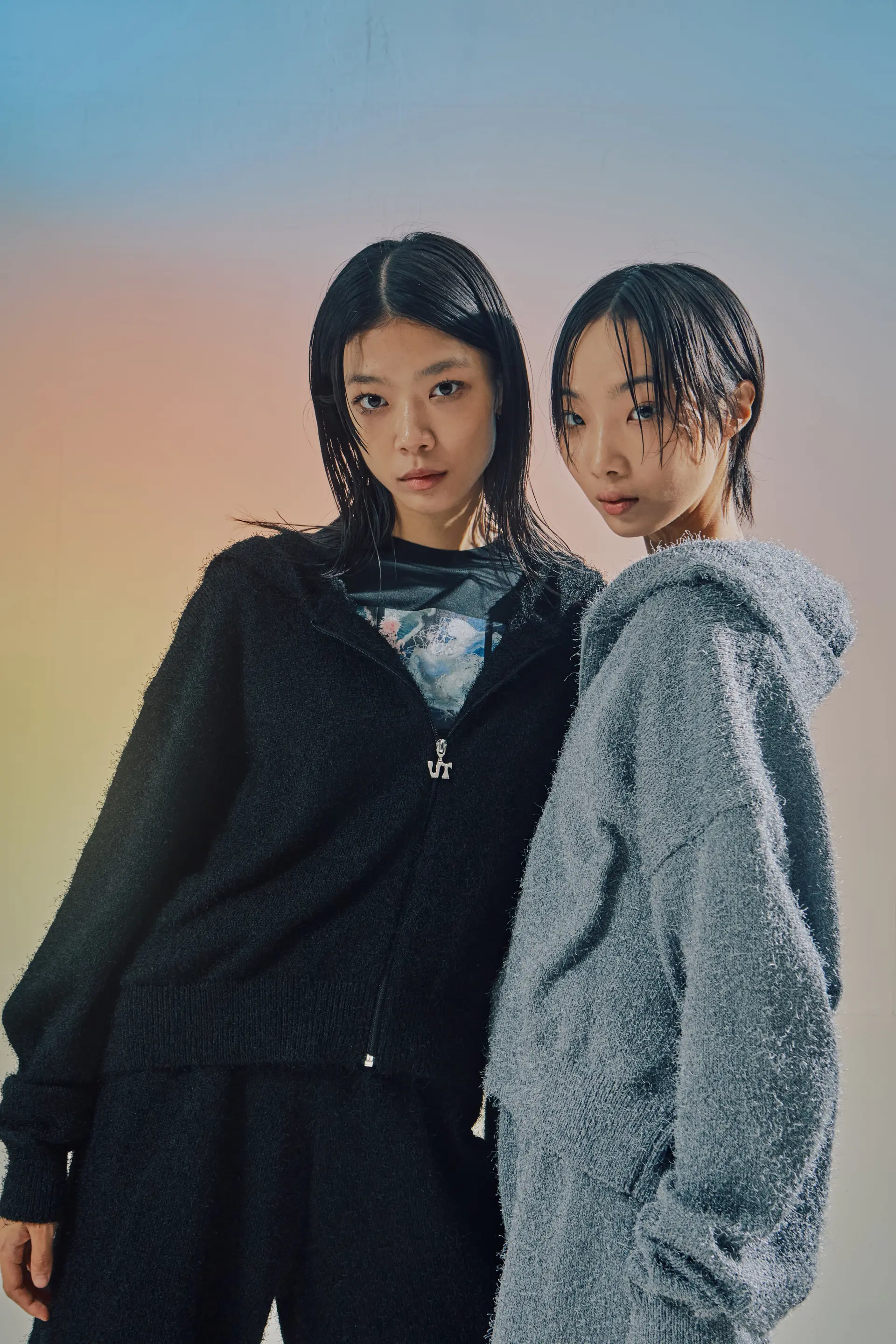 Hairy Knit Hooded Zip-Up (Black)