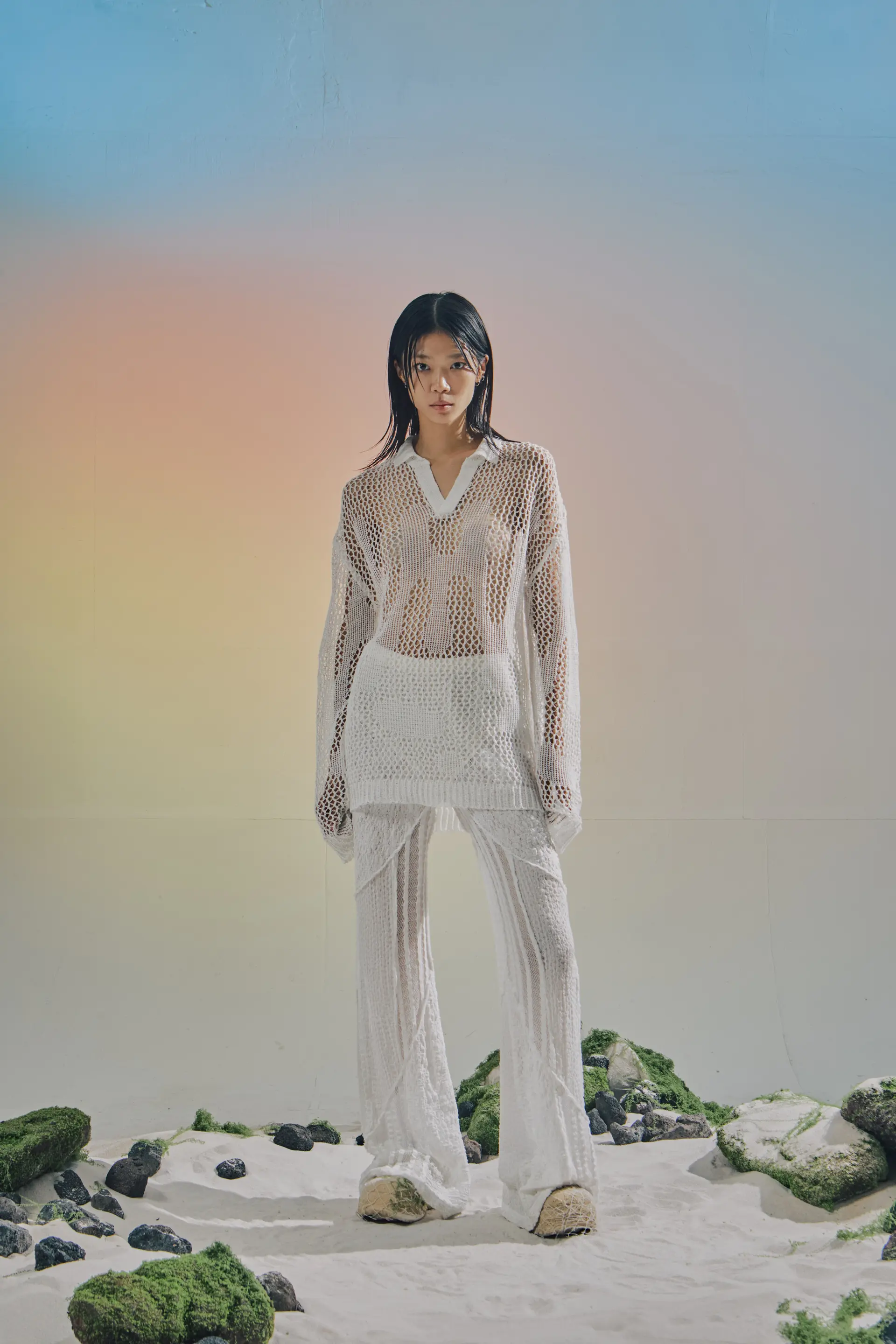 VT Linen Collar Knit White