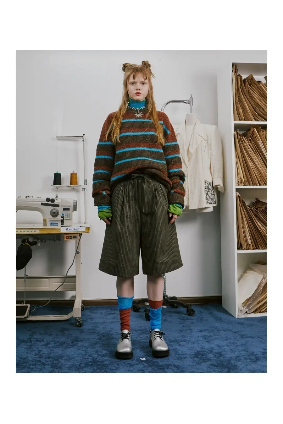 Stripe Round Sweater Brown