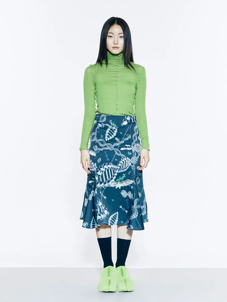 V-Cut Midi Skirt Navy