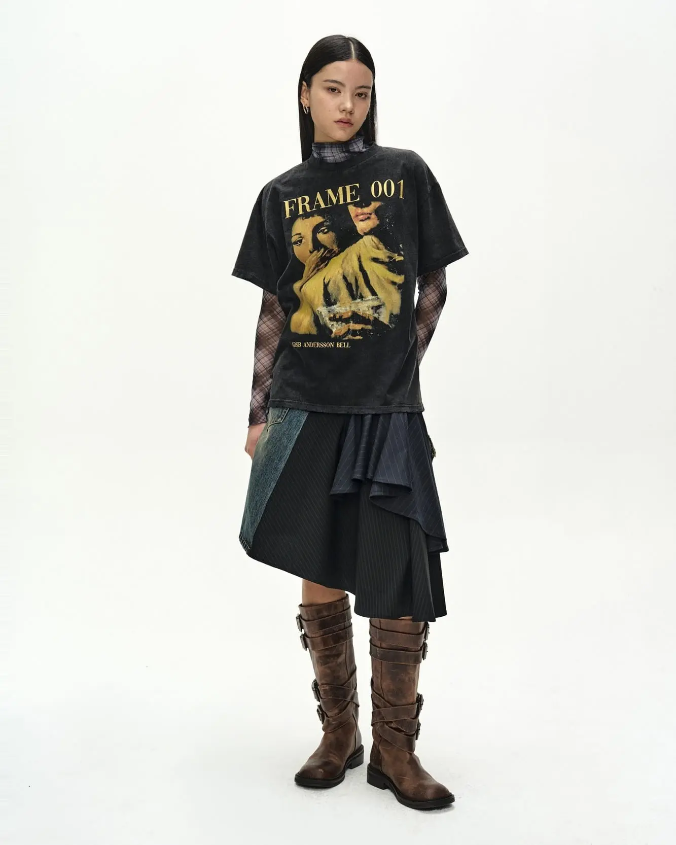 Layered Frame 001 Printed T-Shirt (Charcoal)