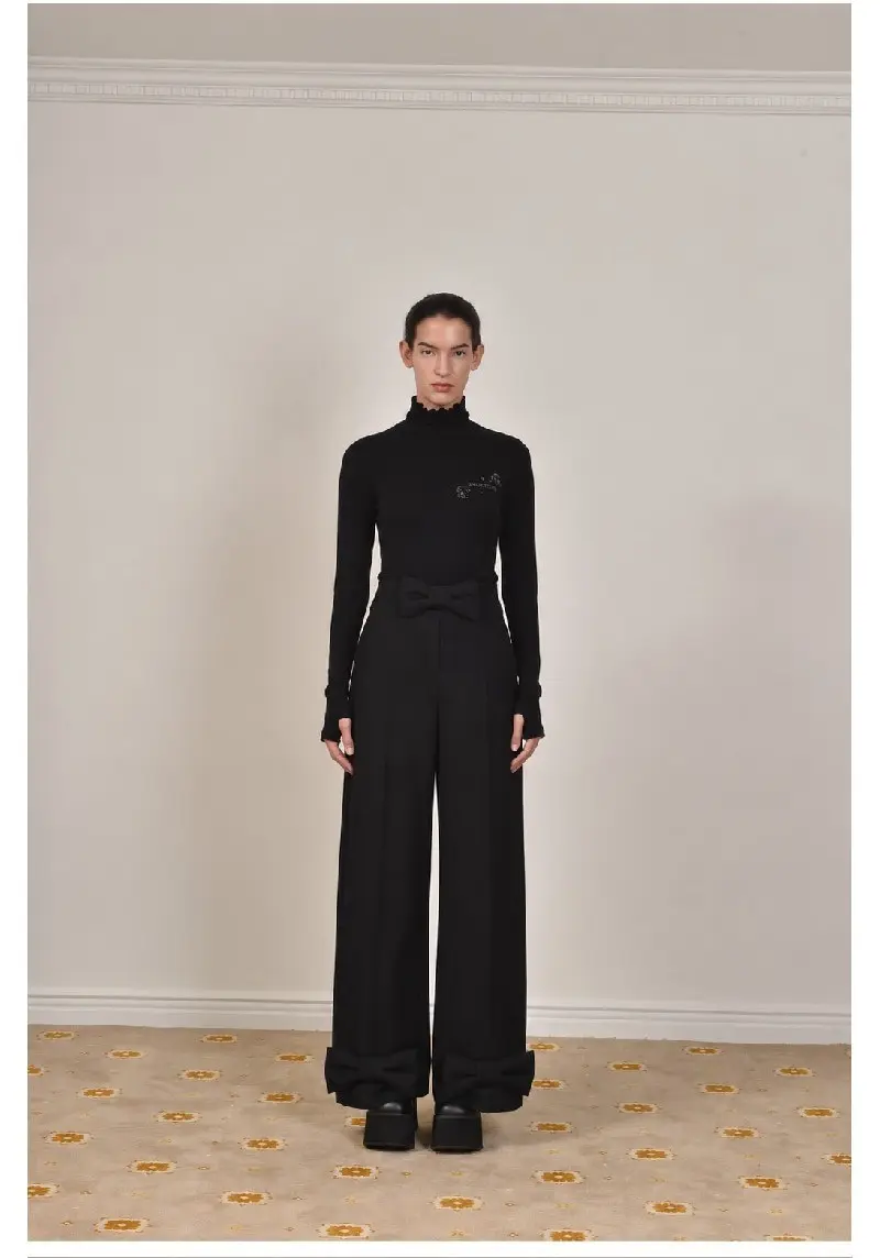 Wave Bead-Embellished Embroidered Turtleneck Top Black