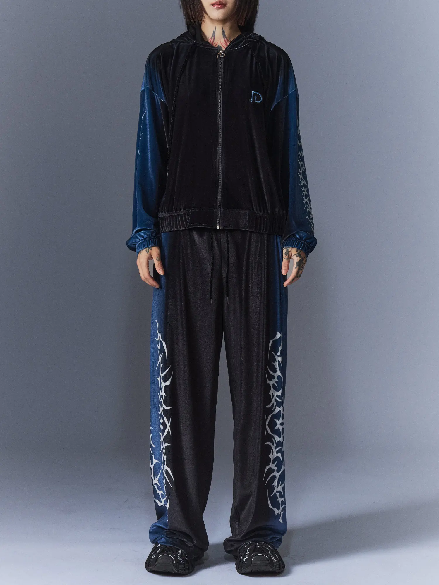 Tribal Velvet Training Set up (BK)