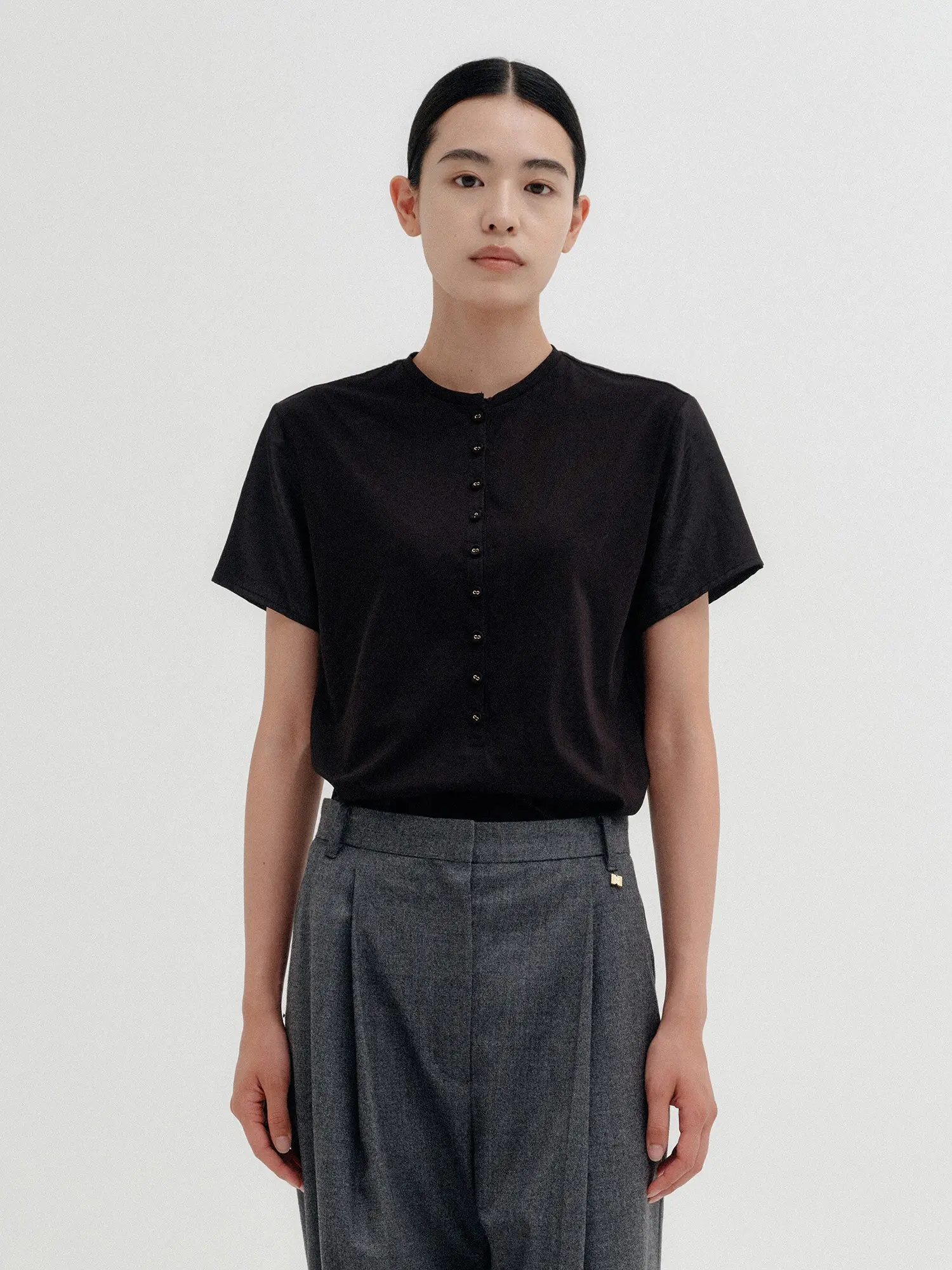 Button-Up Round Neck T-Shirt - Black