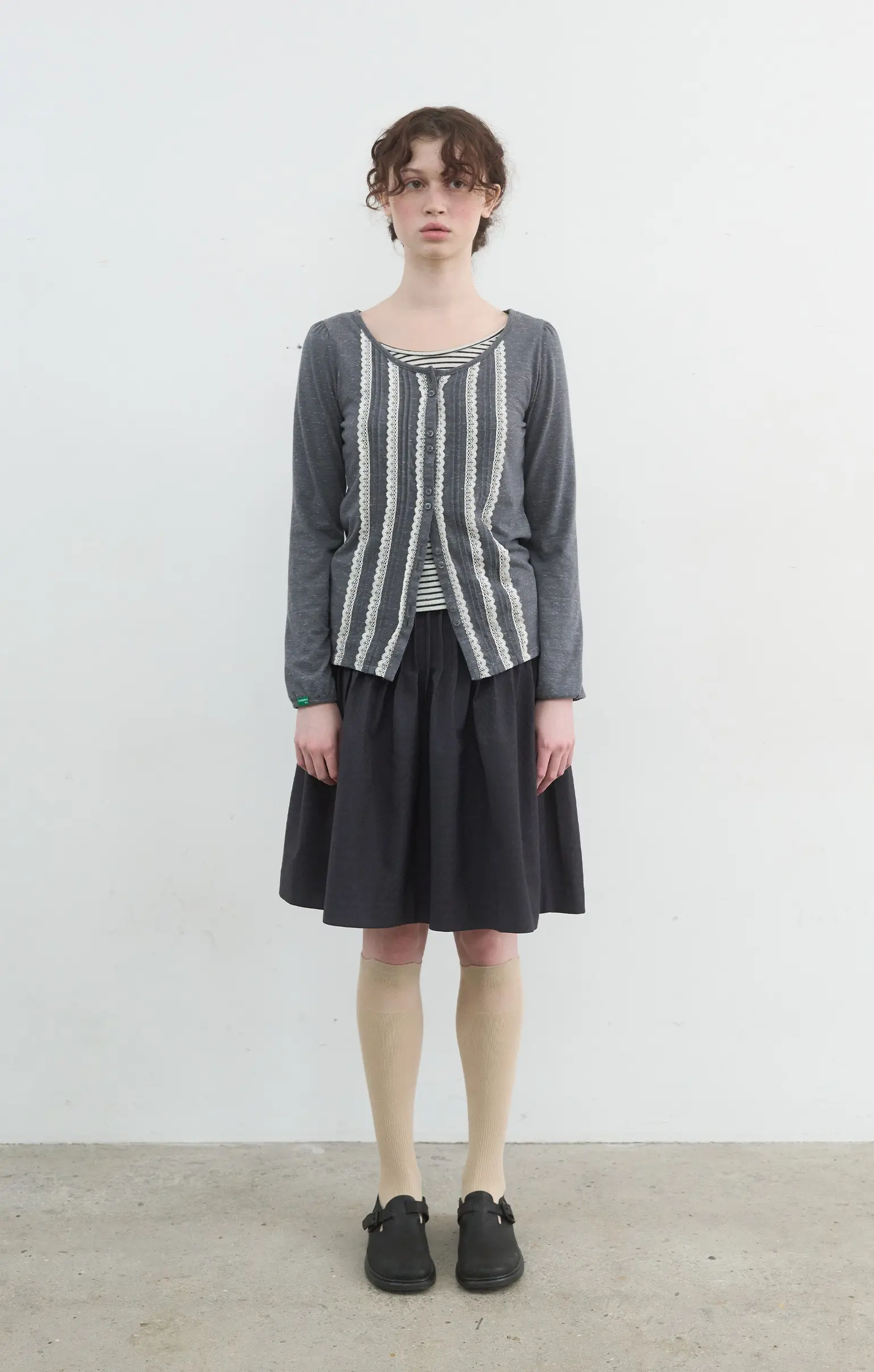 Pintuck Frame Skirt (Charcoal)