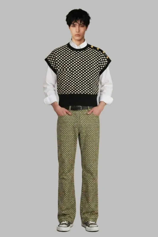 Cropped Hem Dot Knit Top