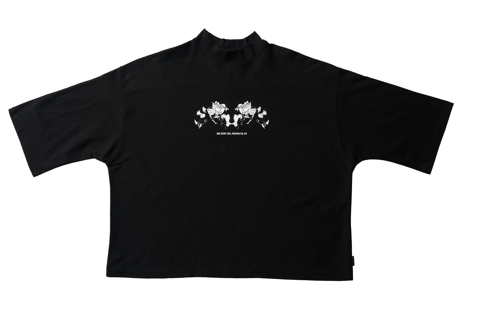 Flower Embroidered T-shirt (Black)