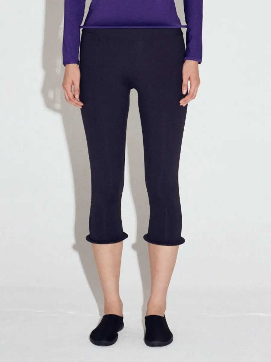Wired Hem Basic Leggings in Black
