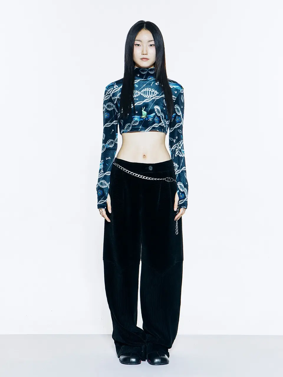 Print Velvet Crop Top Black