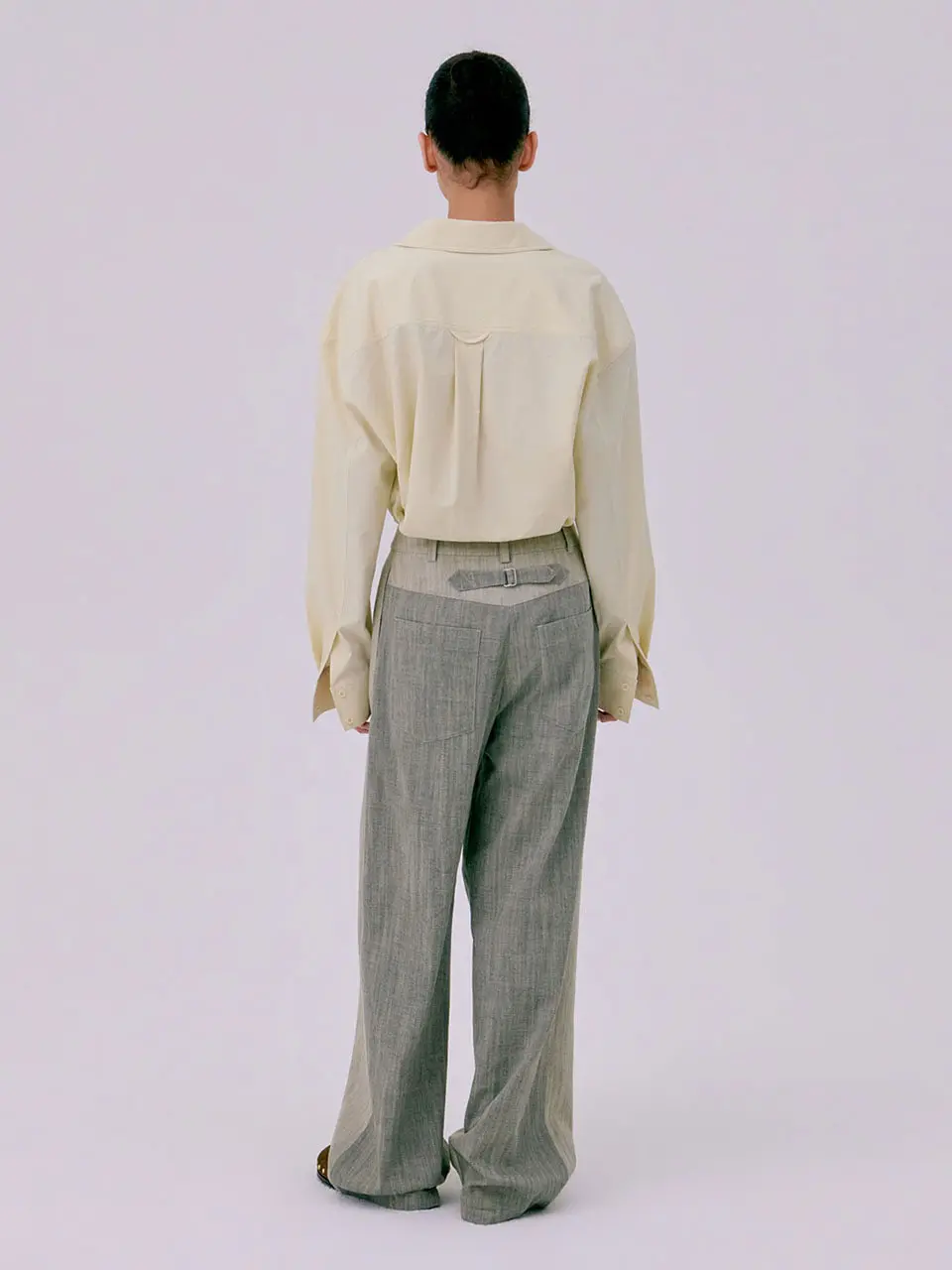 26 Classic Tuck Pants — Beige