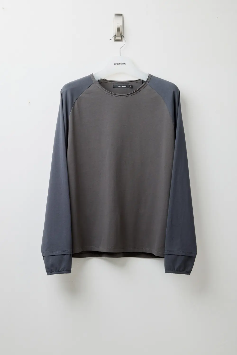 Silky Raglan Tee Charcoal