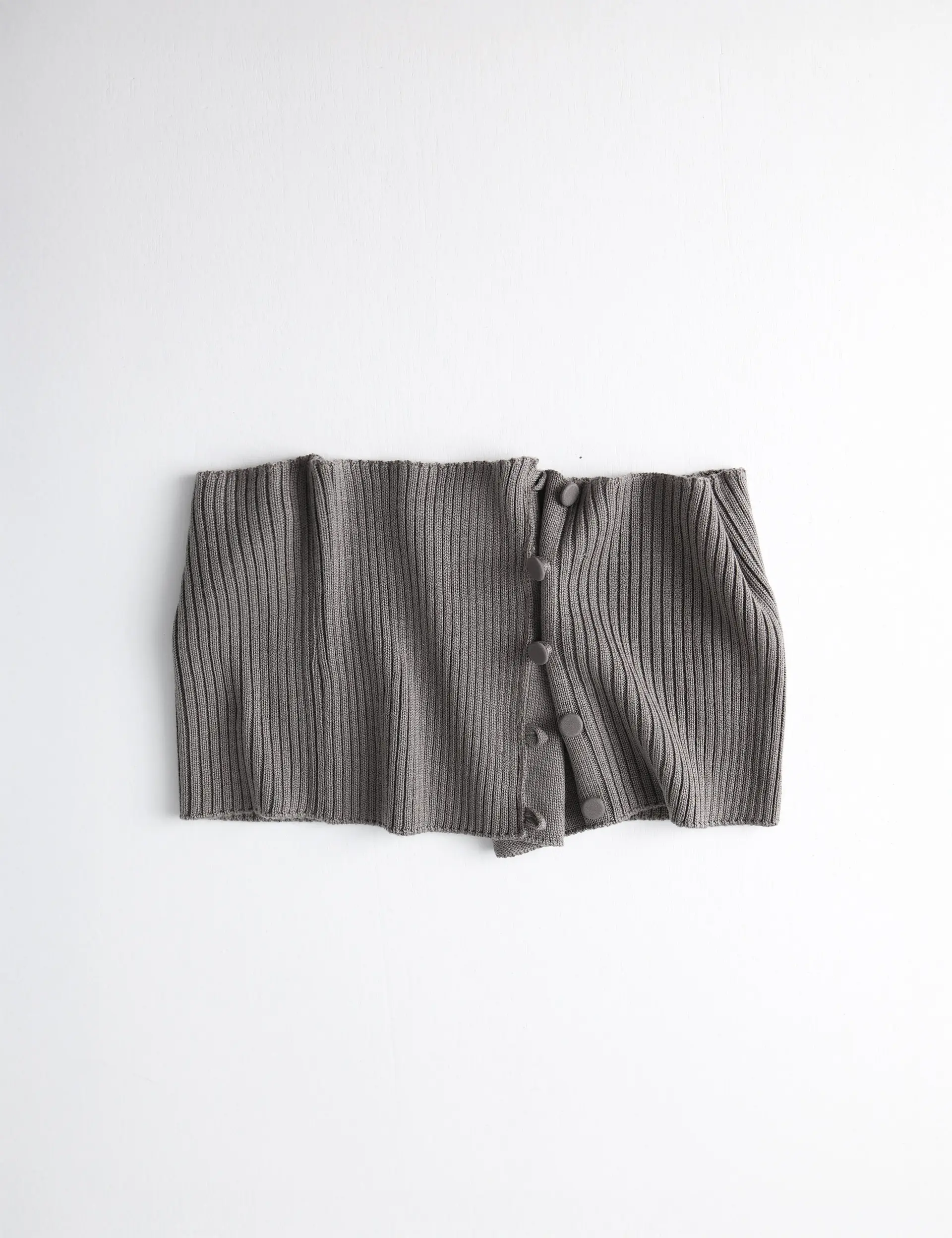 Buttoned Knit Scarf (Grey)