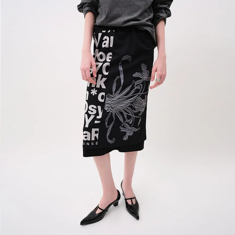 Graphic Print Skirt (Black)
